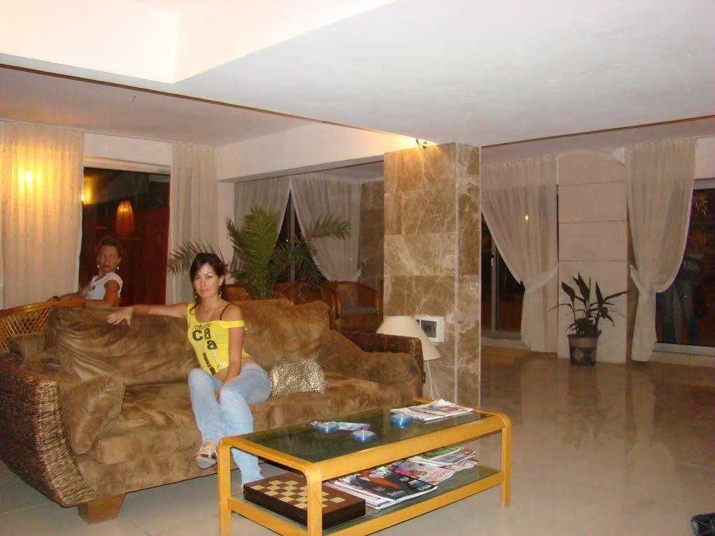 Romeo Beach Hotel เกเมร์ ภายนอก รูปภาพ